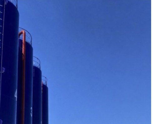 Tanques de reserva de agua del sistema contra incendio